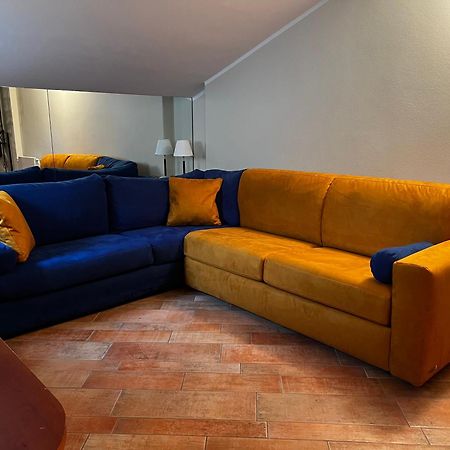 Апартаменты Attico In Piazza Matteotti Дезенцано-дель-Гарда Экстерьер фото